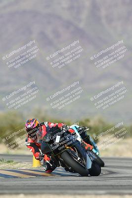 media/Jan-15-2026-Racers Edge (Thu) [[dfebeb70ab]]/2-A Group/Session 5 (Turn 5)/